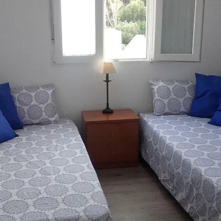 Canary House אינחניו