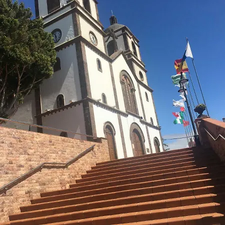 בית נופש Canary House *