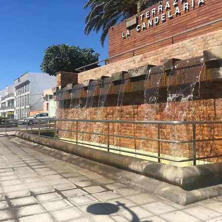 בית נופש Canary House אינחניו